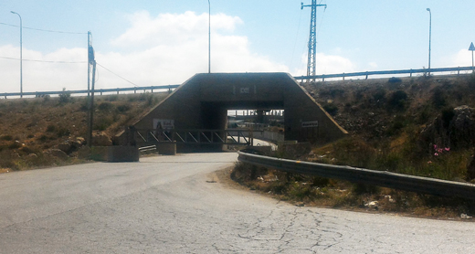 Gate installed by the military further down the same road. Photo by Iyad Hadad, B’Tselem, 3 May 2017 Gate installed by the military further down the same road. Photo by Iyad Hadad, B’Tselem, 3 May 2017