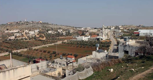 The village of Qusrah. Upper left: settlement of Migdalim. Photo courtesy of Qusrah Village council.